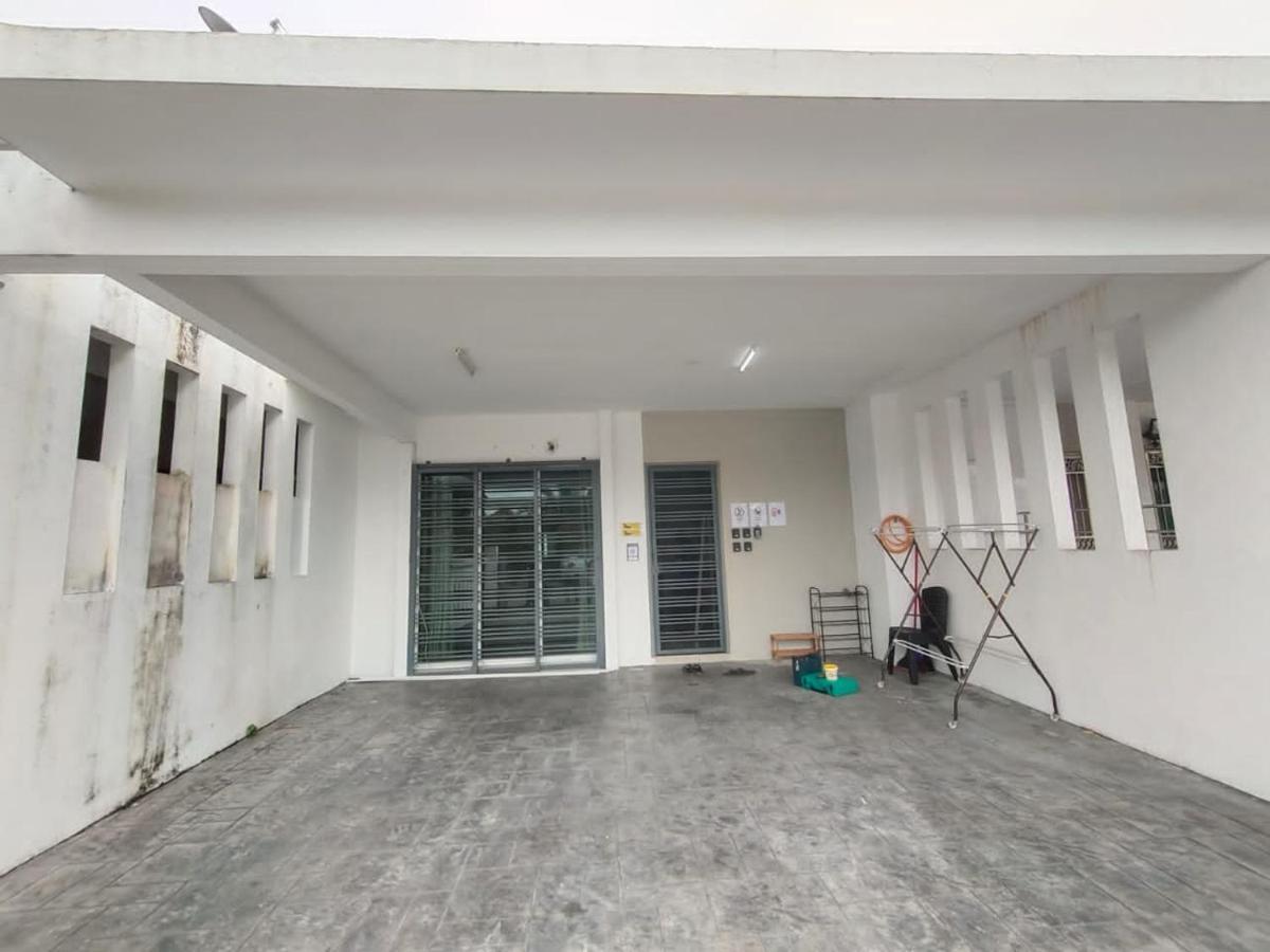 Karak Indah Homestay Εξωτερικό φωτογραφία